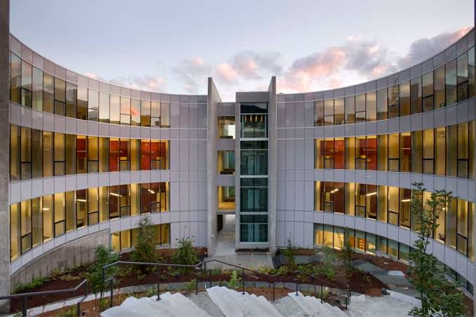 Quest University International Scholarship, 2022