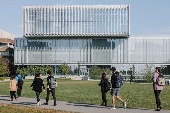 The York University International Students Scholarship, 2022-23